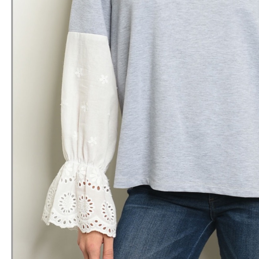 3/$36 GILLI grey long sleeve tee with lace sleeves - Picture 4 of 8